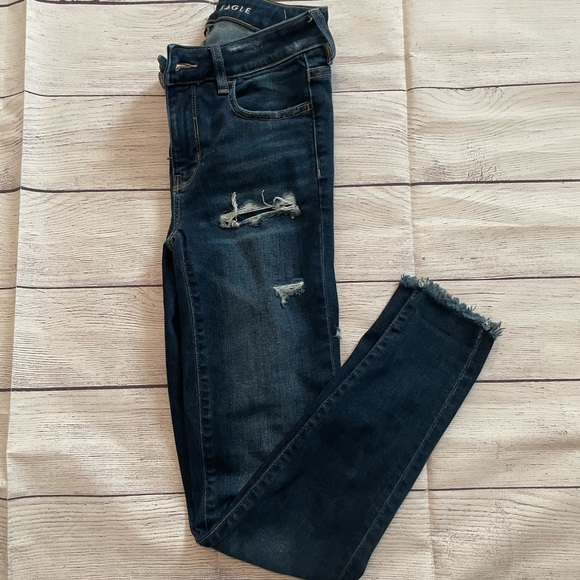 American Eagle Outfitters Denim - American Eagle Jegging With Light Distress